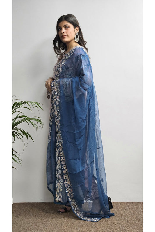 Pakistani Salwar Kameez With Heavy Dupatta