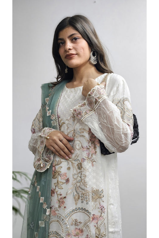 Pakistani White Heavy Dupatta With Suit