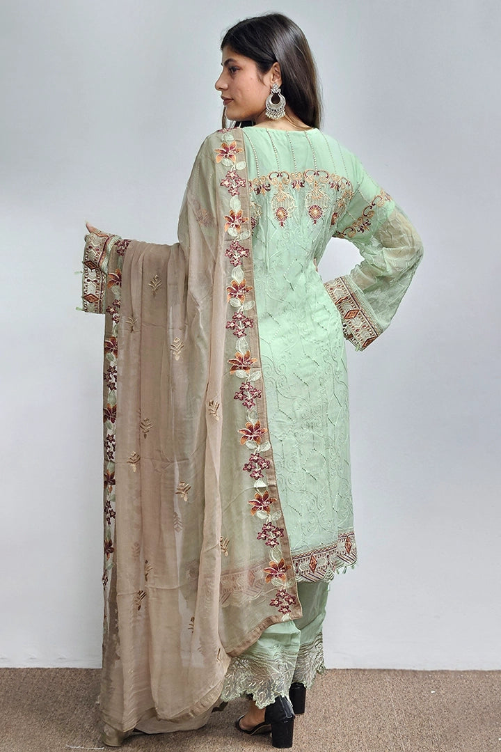 Pakistani Salwar Kameez With Organza Dupatta