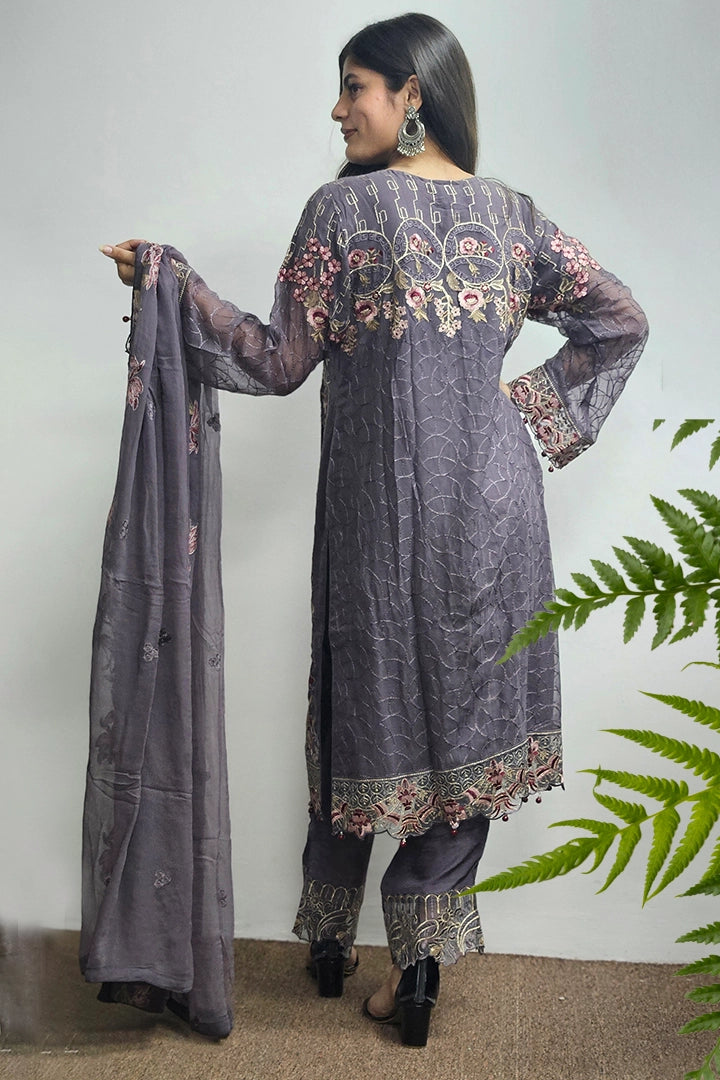 Pakistani lavender Salwar Kameez Chiffon Dupatta